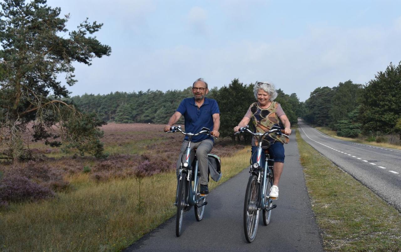 Chalet Op De Veluwe # Berk พุทเทิน ภายนอก รูปภาพ
